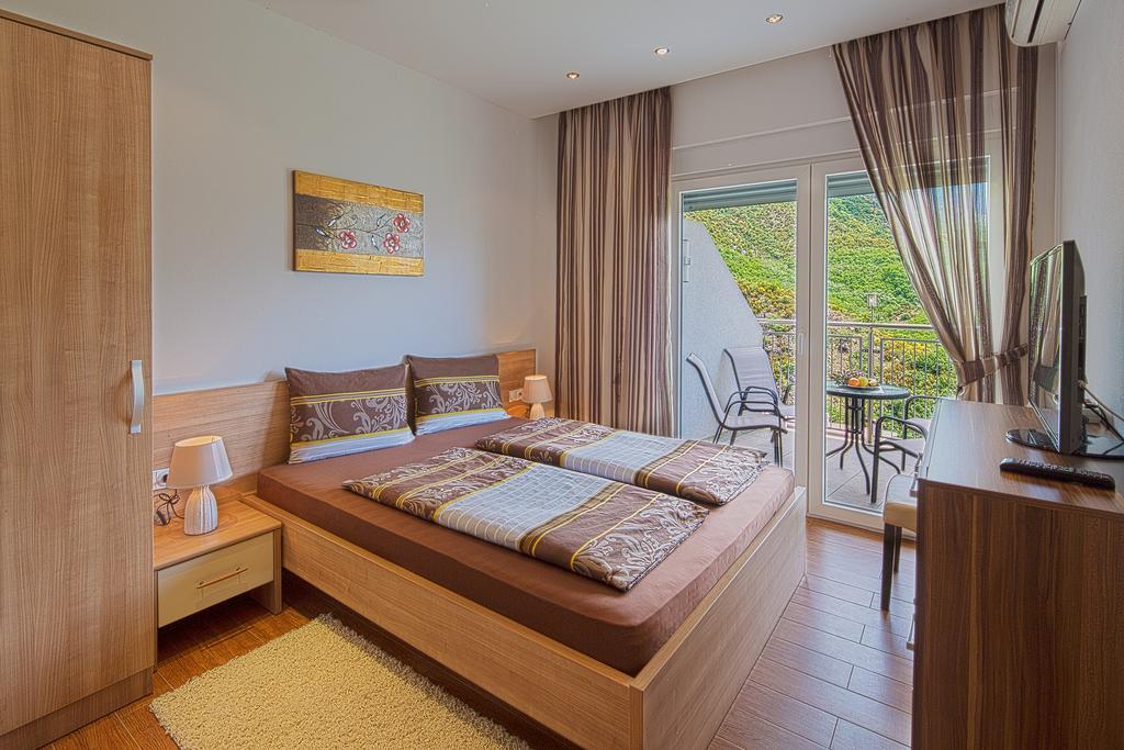 Montelux Apartments Budva Oda fotoğraf