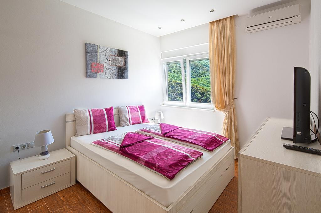 Montelux Apartments Budva Oda fotoğraf