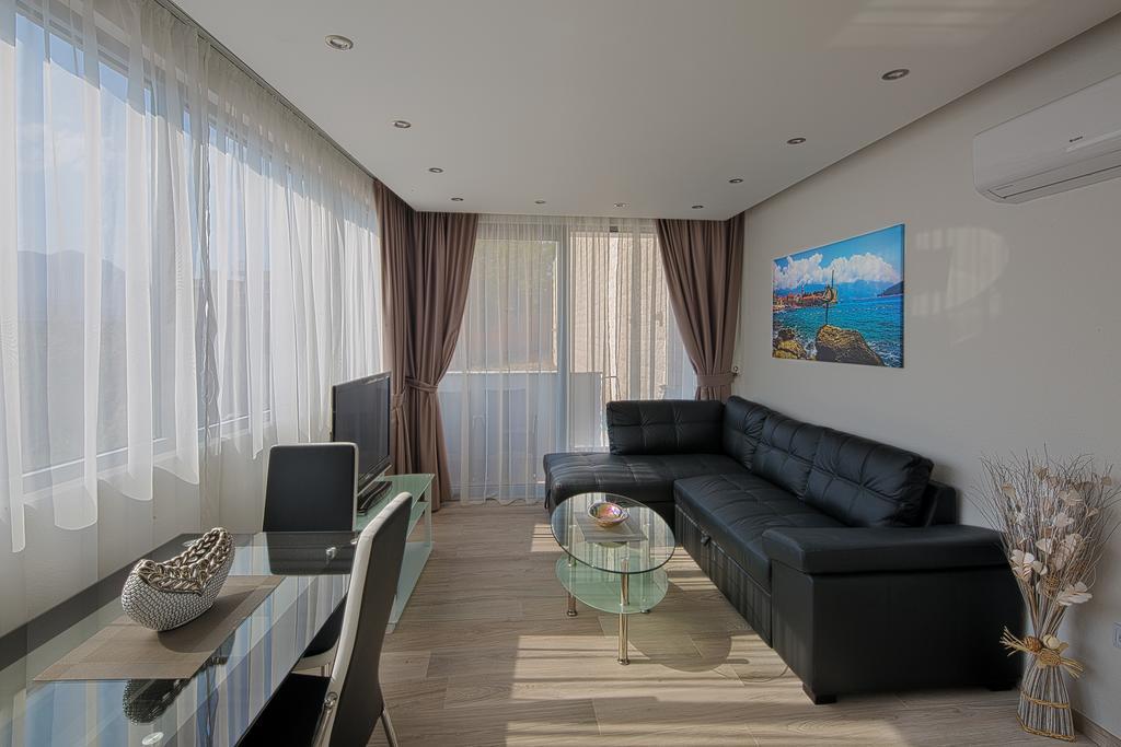 Montelux Apartments Budva Dış mekan fotoğraf