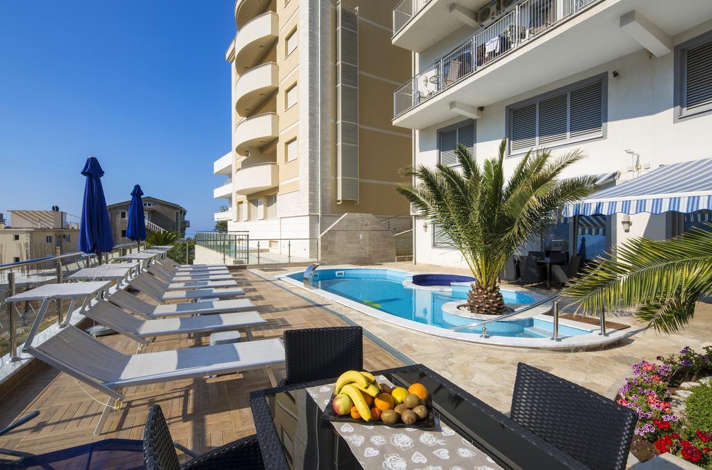 Montelux Apartments Budva Dış mekan fotoğraf