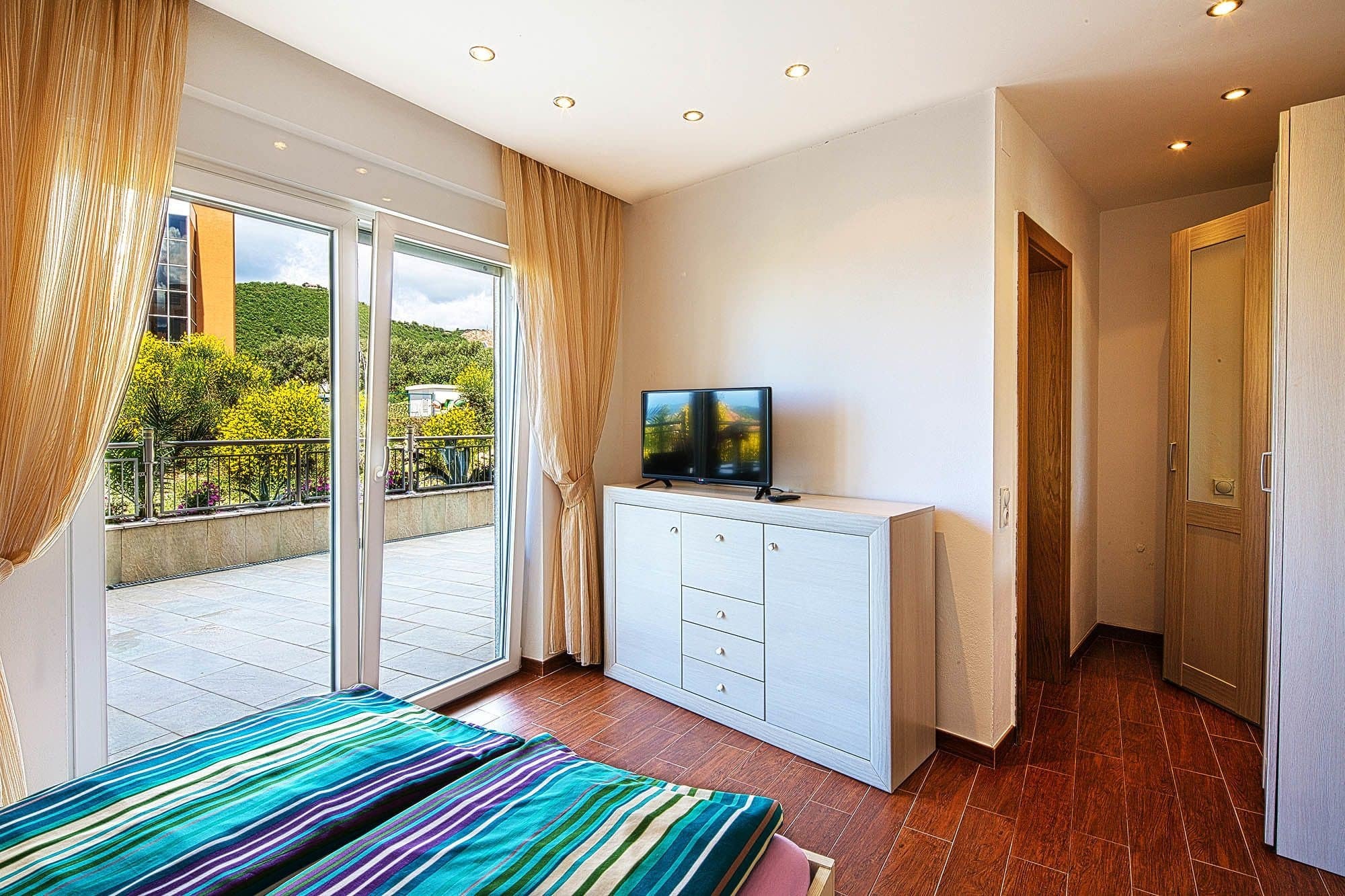 Montelux Apartments Budva Dış mekan fotoğraf